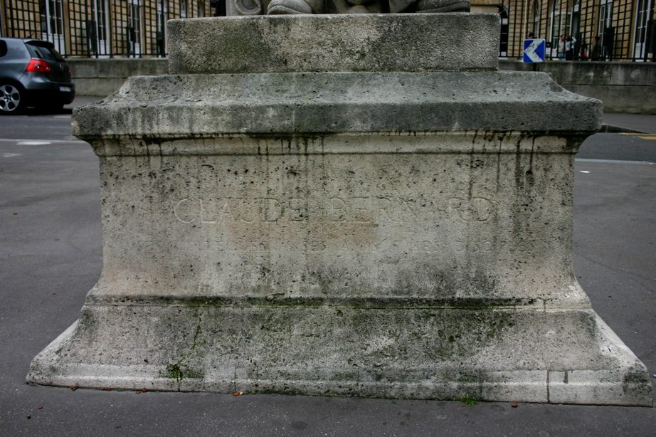 Claude Bernard's monument, College de France, Paris (4).JPG
